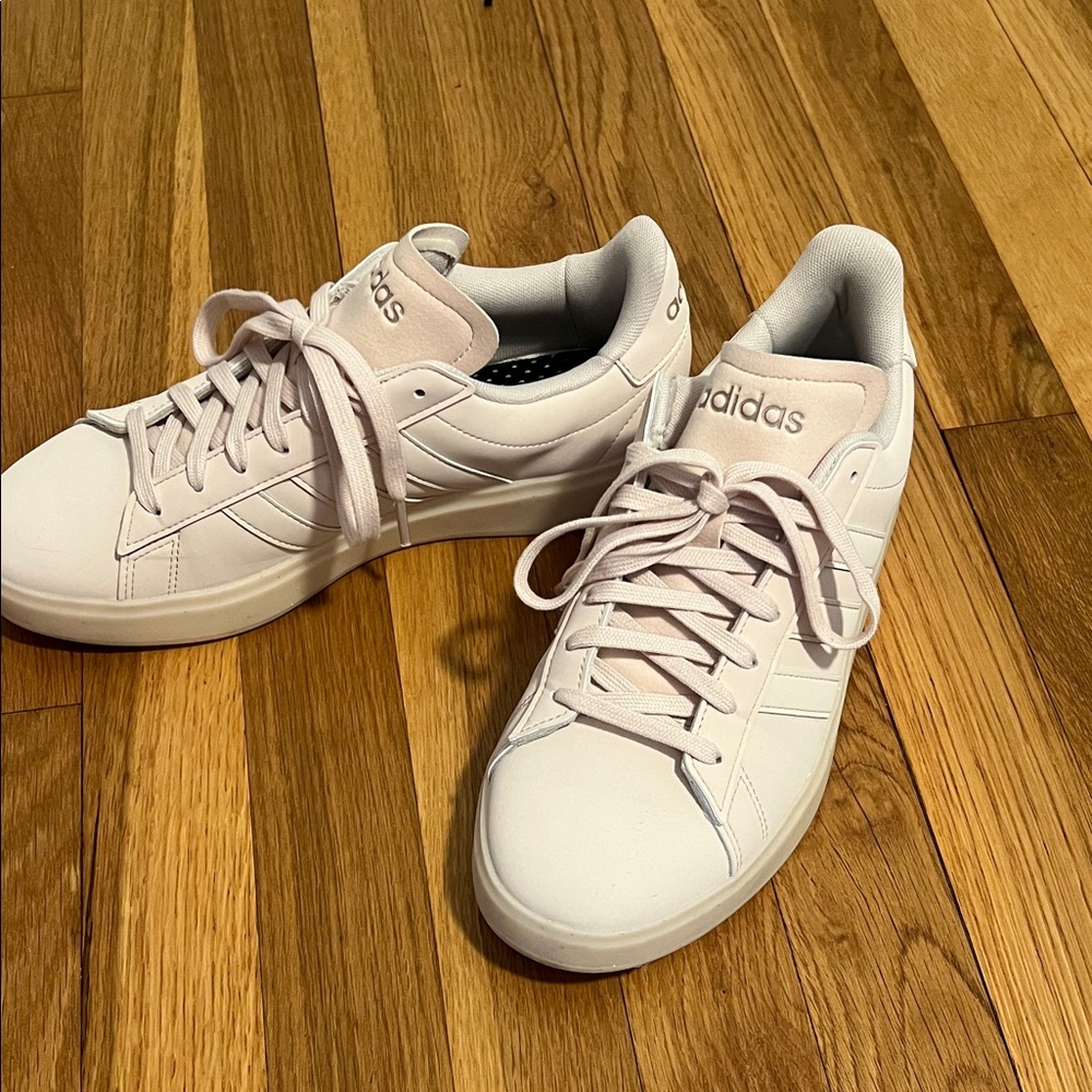 Adidas Cloudfoam Sneakers